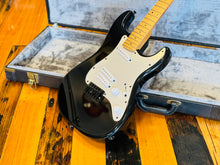 Load image into Gallery viewer, Squier Contemporary Stratocaster Special - Black