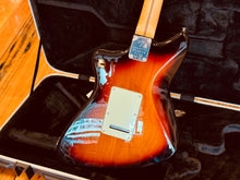 Load image into Gallery viewer, Fender Meteora