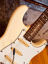 Load image into Gallery viewer, Squire 1982 '62 Japanese Vintage Reissue