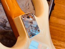 Load image into Gallery viewer, Squire 1982 '62 Japanese Vintage Reissue