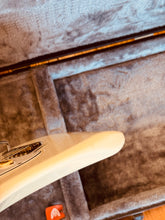 Load image into Gallery viewer, Squire 1982 '62 Japanese Vintage Reissue