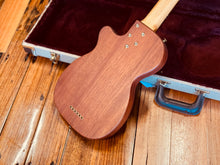 Load image into Gallery viewer, Island Forty-Four