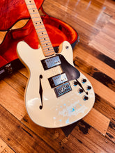 Load image into Gallery viewer, Fender Starcaster – Rare White 1976