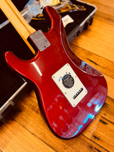 Load image into Gallery viewer, Fender American Standard Stratocaster