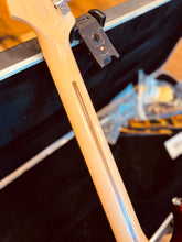 Load image into Gallery viewer, Fender American Standard Stratocaster