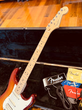 Load image into Gallery viewer, Fender Stratocaster American Standard
