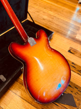 Load image into Gallery viewer, Maton Sapphire Deluxe 303/6