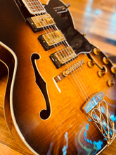Load image into Gallery viewer, Gibson Switchmaster – Custom Shop