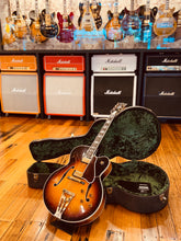 Load image into Gallery viewer, Gibson Super 400 CES – 2009 Custom Shop