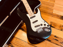 Load image into Gallery viewer, Fender Stratocaster Billy Corgan signature