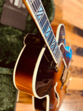 Load image into Gallery viewer, Gibson Super 400 CES – 2009 Custom Shop