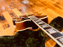 Load image into Gallery viewer, Gibson Super 400 CES – 2009 Custom Shop