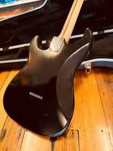 Load image into Gallery viewer, Fender Stratocaster Billy Corgan signature
