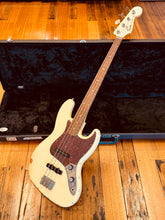 Load image into Gallery viewer, Fender 60th Anniversary Road Worn ’60s Jazz Bass
