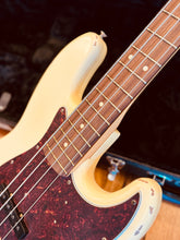 Load image into Gallery viewer, Fender 60th Anniversary Road Worn ’60s Jazz Bass