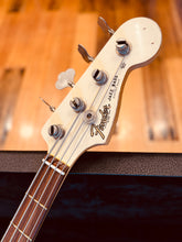 Load image into Gallery viewer, Fender 60th Anniversary Road Worn ’60s Jazz Bass