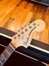 Load image into Gallery viewer, Fender American Standard Stratocaster