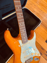 Load image into Gallery viewer, Fender American Standard Stratocaster