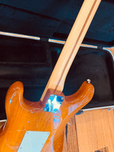 Load image into Gallery viewer, Fender American Standard Stratocaster