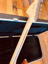 Load image into Gallery viewer, Fender American Standard Stratocaster