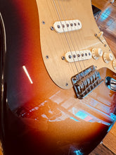 Load image into Gallery viewer, Fender FSR Special Edition Stratocaster – Mystic burst