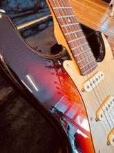 Load image into Gallery viewer, Fender FSR Special Edition Stratocaster – Mystic burst