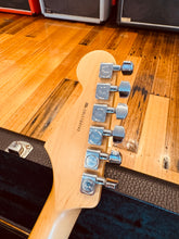 Load image into Gallery viewer, Fender FSR Special Edition Stratocaster – Mystic burst