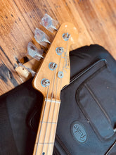 Load image into Gallery viewer, Fender Vintera 50s Precision Bass