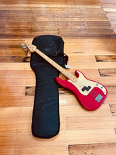 Load image into Gallery viewer, Fender Vintera 50s Precision Bass