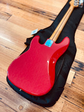 Load image into Gallery viewer, Fender Vintera 50s Precision Bass