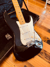 Load image into Gallery viewer, Fender American Standard Stratocaster (2015)