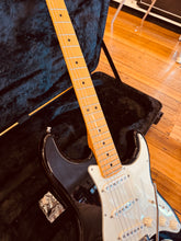 Load image into Gallery viewer, Fender American Standard Stratocaster (2015)