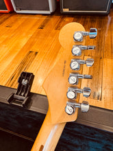 Load image into Gallery viewer, Fender American Standard Stratocaster (2015)