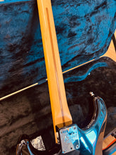 Load image into Gallery viewer, Fender American Standard Stratocaster (2015)