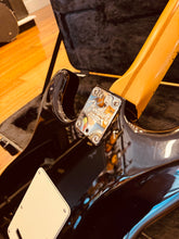 Load image into Gallery viewer, Fender American Standard Stratocaster (2015)