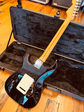 Load image into Gallery viewer, Fender American Standard Stratocaster (2015)