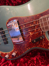 Load image into Gallery viewer, FENDER CUSTOM SHOP LIMITED EDITION P BASS SPECIAL JOURNEYMAN RELIC