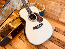 Load image into Gallery viewer, Maton ER90 Traditional