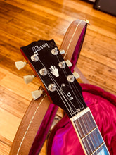 Load image into Gallery viewer, Gibson SG Standard - 2001