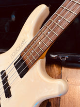 Load image into Gallery viewer, Washburn Force ABT B-20 - 1990