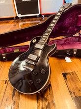 Load image into Gallery viewer, Gibson les Paul Custom 1972