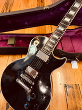 Load image into Gallery viewer, Gibson les Paul Custom 1972