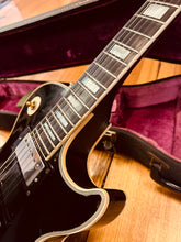 Load image into Gallery viewer, Gibson les Paul Custom 1972
