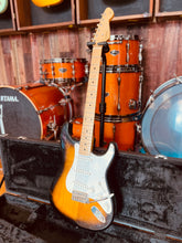 Load image into Gallery viewer, Tokai Goldstar sound