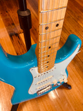 Load image into Gallery viewer, FENDER AMERICAN PROFESSIONAL II