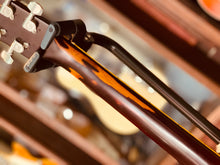 Load image into Gallery viewer, Vintage V100 'Lemon Drop'