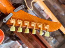 Load image into Gallery viewer, Gibson Explorer