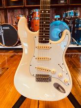 Load image into Gallery viewer, Fernandes Strat Stone Logo