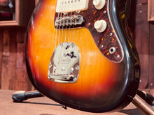 Load image into Gallery viewer, Fender Jazzmaster '66 JVRI