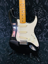 Load image into Gallery viewer, Fender Stratocaster '54 JVRI